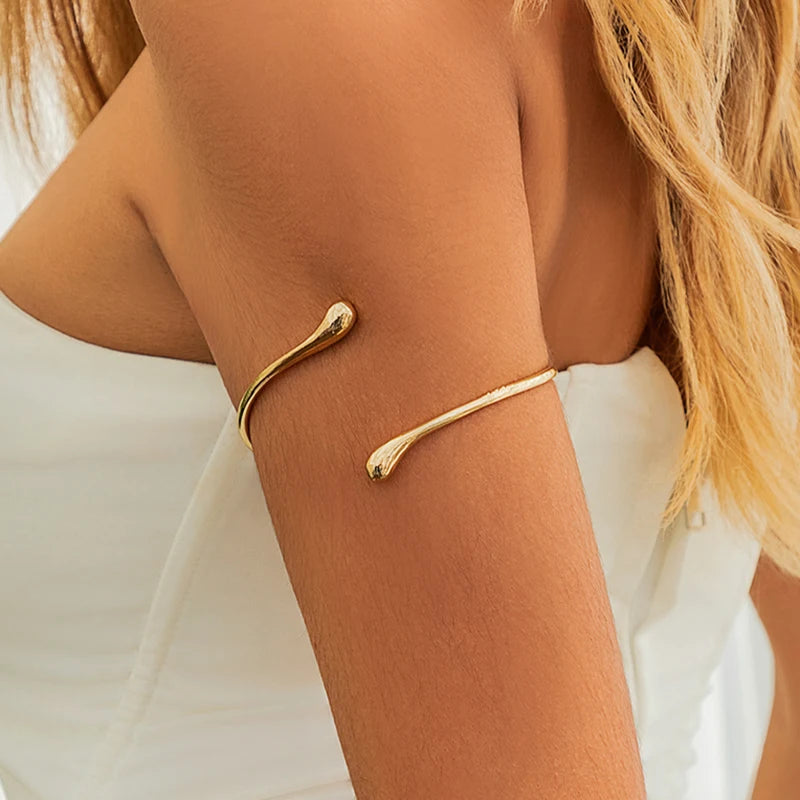 Casanari™ – Elara Armreif