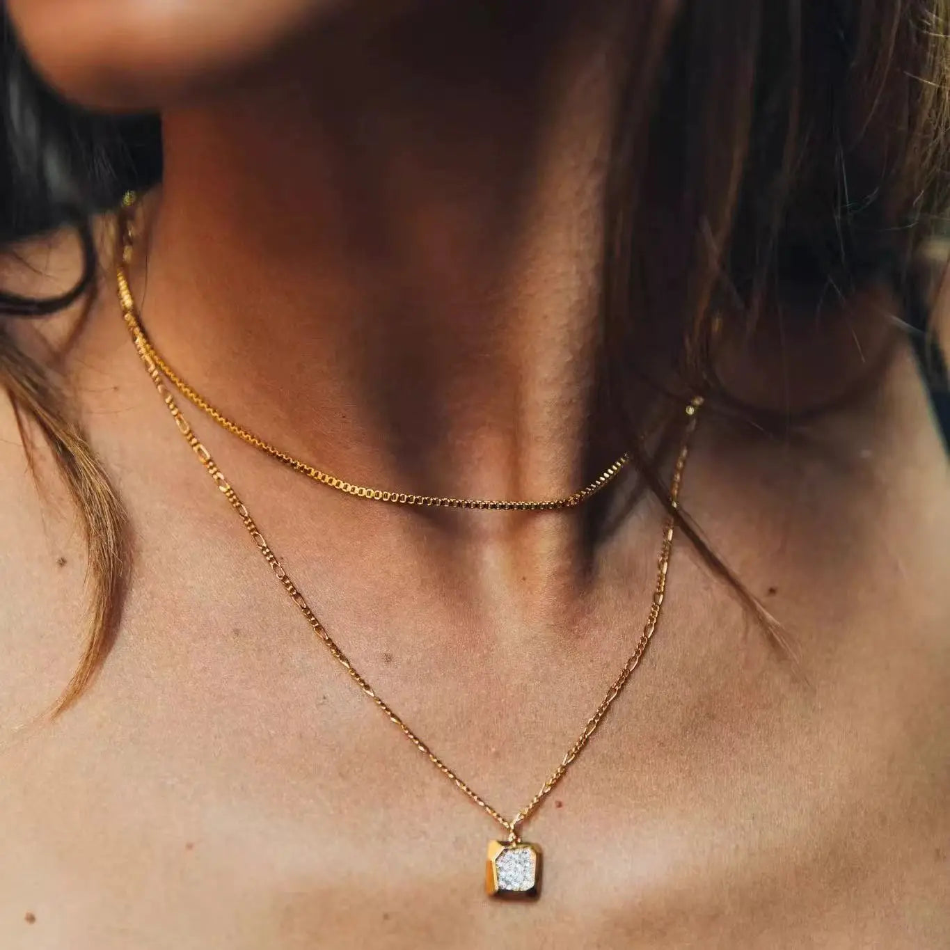 Casanari™ – Essential Chain