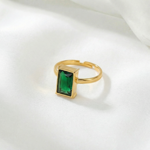 Emerald Luxe Ring